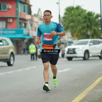 Runner Photo 8859894