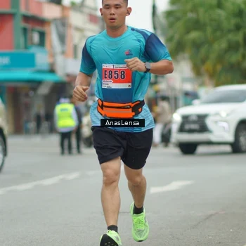 Runner Photo 8859901