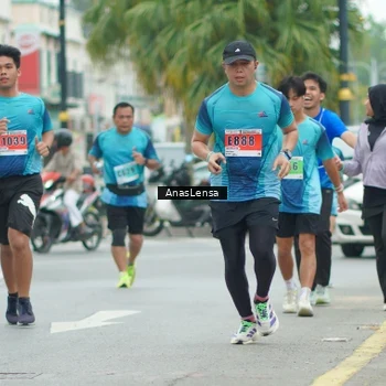 Runner Photo 8859923