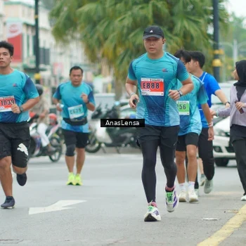 Runner Photo 8859927