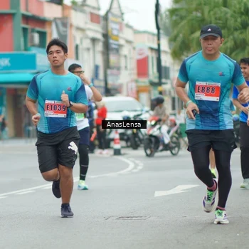 Runner Photo 8859949