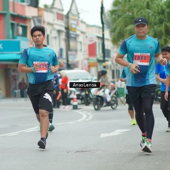 Runner Photo 8859951