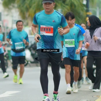 Runner Photo 8859952