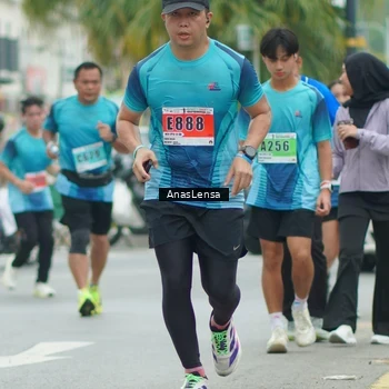 Runner Photo 8859974