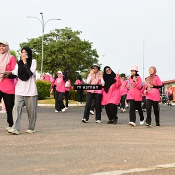 Runner Photo 8860003