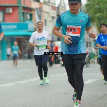 Runner Photo 8860056