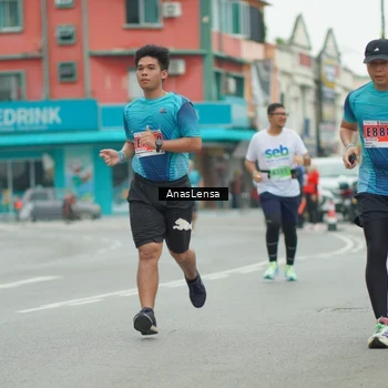 Runner Photo 8860081
