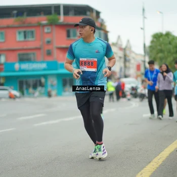 Runner Photo 8860104