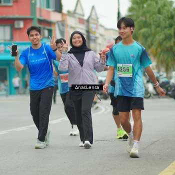 Runner Photo 8860129