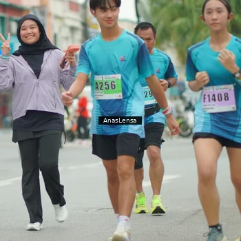 Runner Photo 8860144