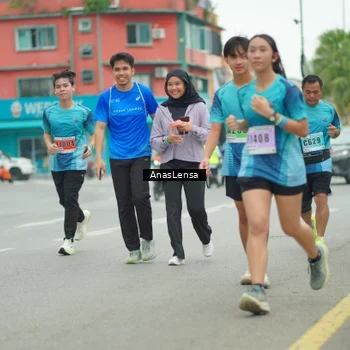 Runner Photo 8860188