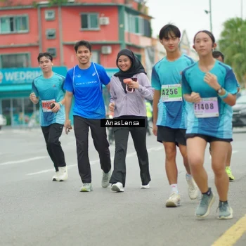 Runner Photo 8860197
