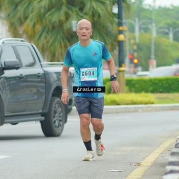 Runner Photo 8860212