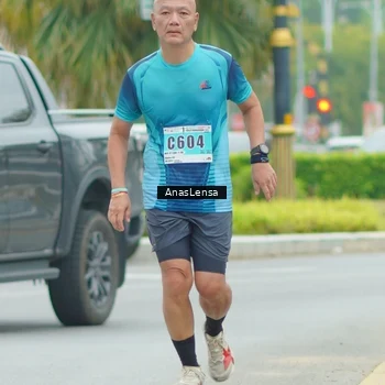 Runner Photo 8860214
