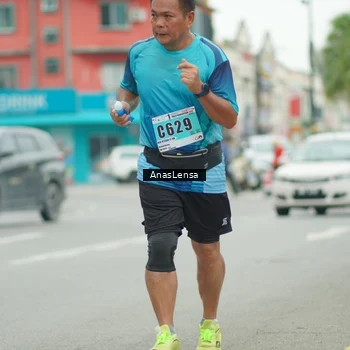 Runner Photo 8860216