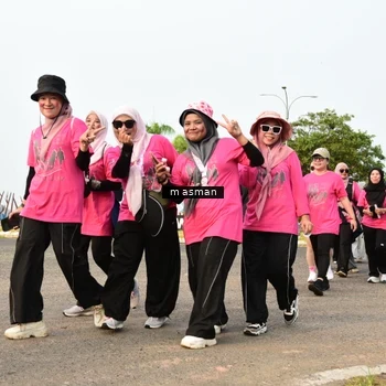 Runner Photo 8860221