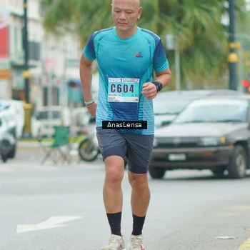 Runner Photo 8860245