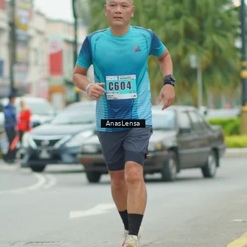 Runner Photo 8860266