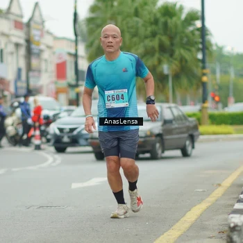 Runner Photo 8860270