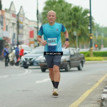 Runner Photo 8860271
