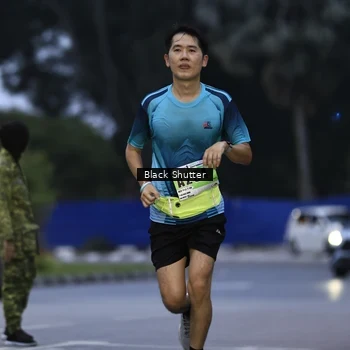 Runner Photo 8860317