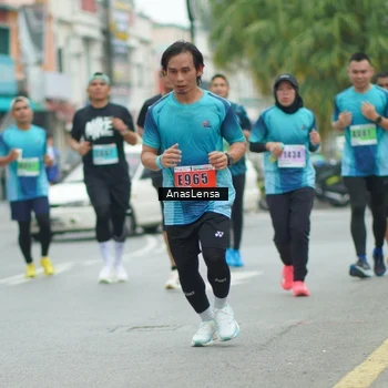 Runner Photo 8860321