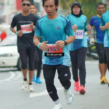Runner Photo 8860363
