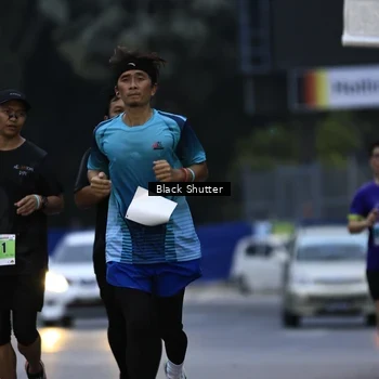 Runner Photo 8860366