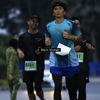 Runner Photo 8860390