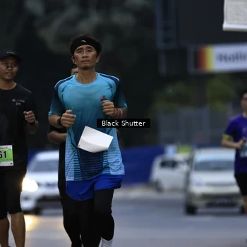 Runner Photo 8860394