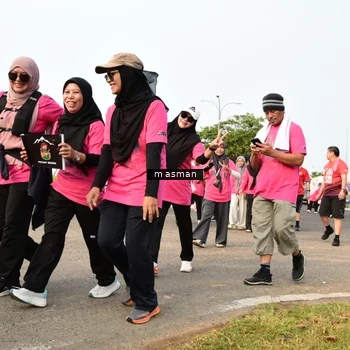 Runner Photo 8860398