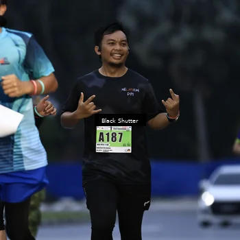 Runner Photo 8860409