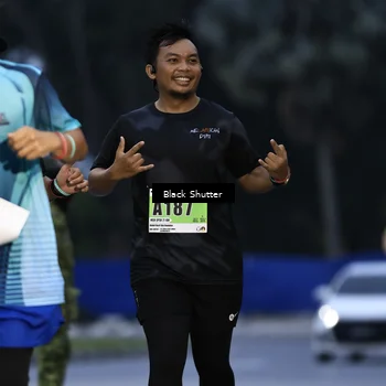 Runner Photo 8860416
