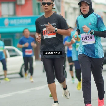 Runner Photo 8860427