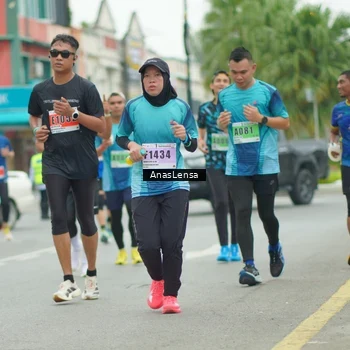 Runner Photo 8860434