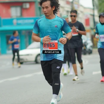 Runner Photo 8860440