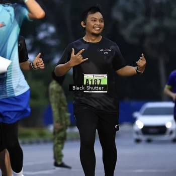 Runner Photo 8860452