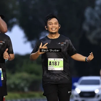 Runner Photo 8860473