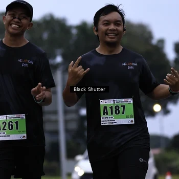Runner Photo 8860502
