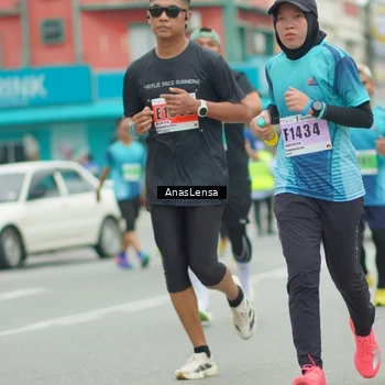 Runner Photo 8860558