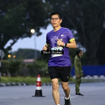 Runner Photo 8860600