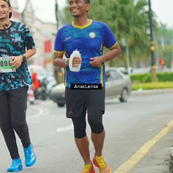 Runner Photo 8860643