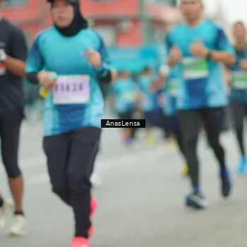 Runner Photo 8860645