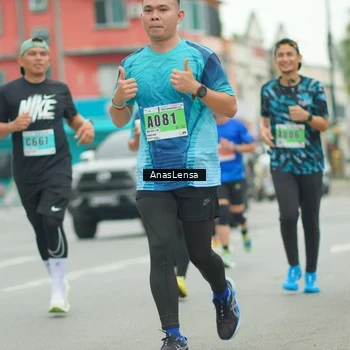 Runner Photo 8860646