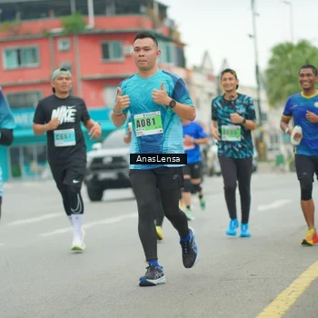 Runner Photo 8860650
