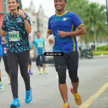 Runner Photo 8860708