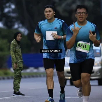 Runner Photo 8860749
