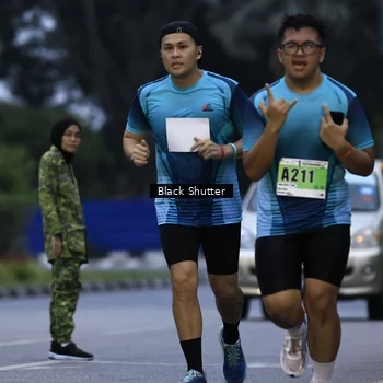 Runner Photo 8860751