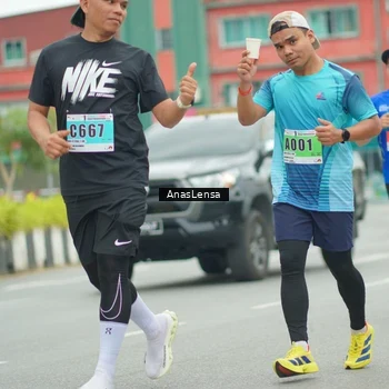 Runner Photo 8860781