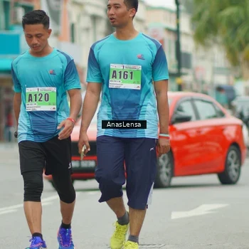 Runner Photo 8860836